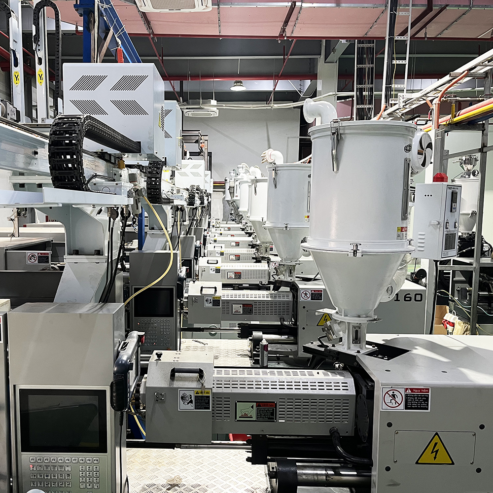 Plastic-Injection-Molding